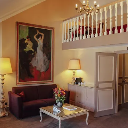 Hotel De La Cigogne Genève Buitenkant foto A suite at the Hotel de l'Europe